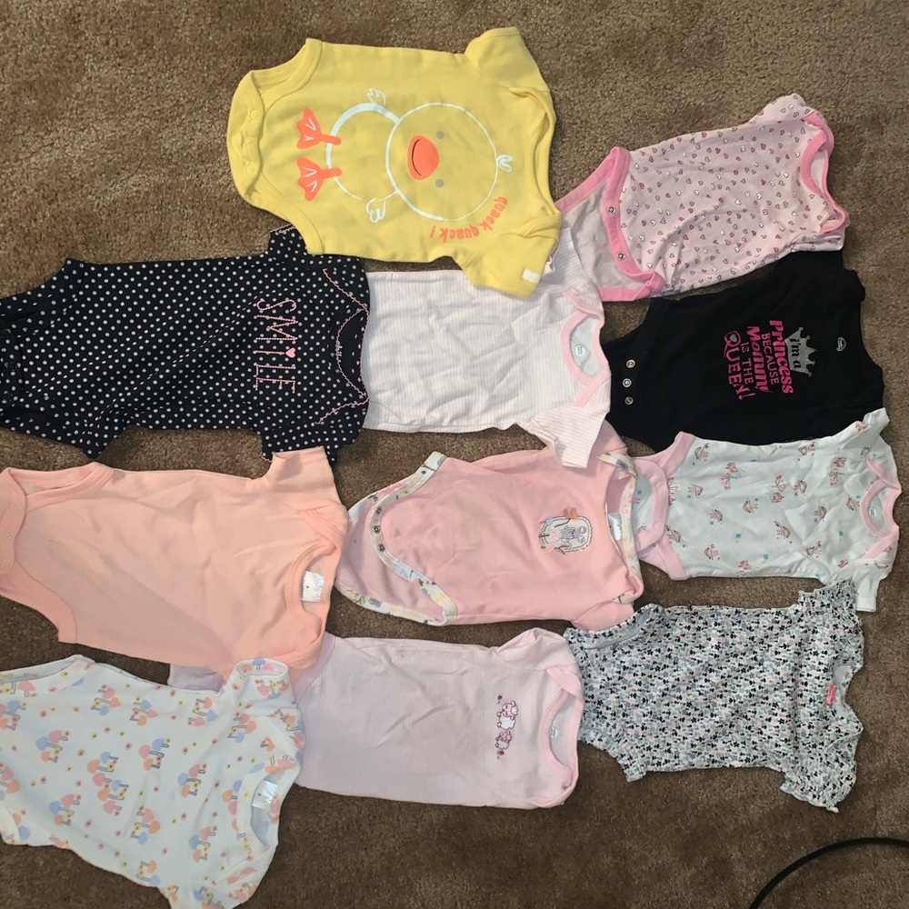 Short sleeve onesies